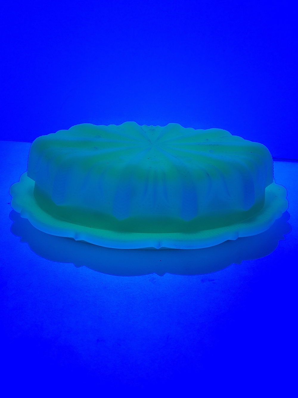 Vintage Fenton Custard Uranium Glass Butter Dish